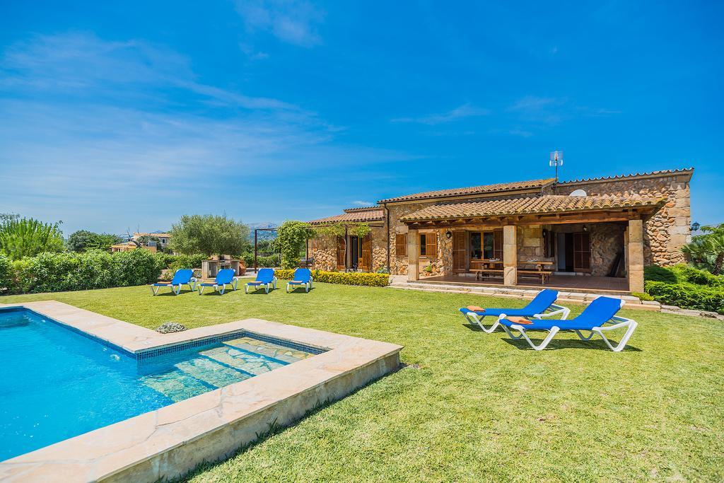 Ca Na Francisca Villa Alcudia  Luaran gambar